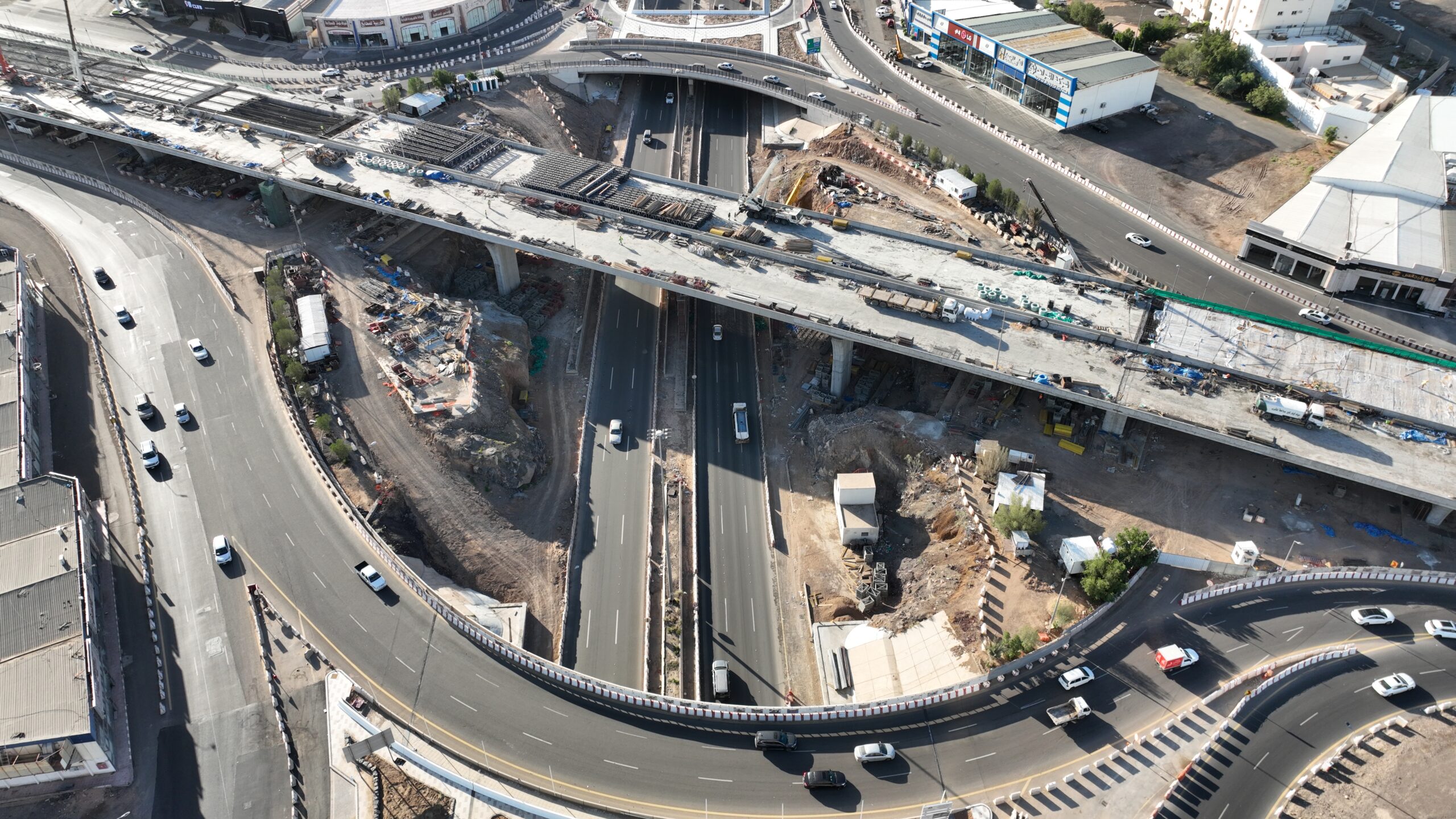 Construction of the King Abdulaziz Road intersection with King Abdullah bin Abdulaziz Road (2nd Stage) – Madinah