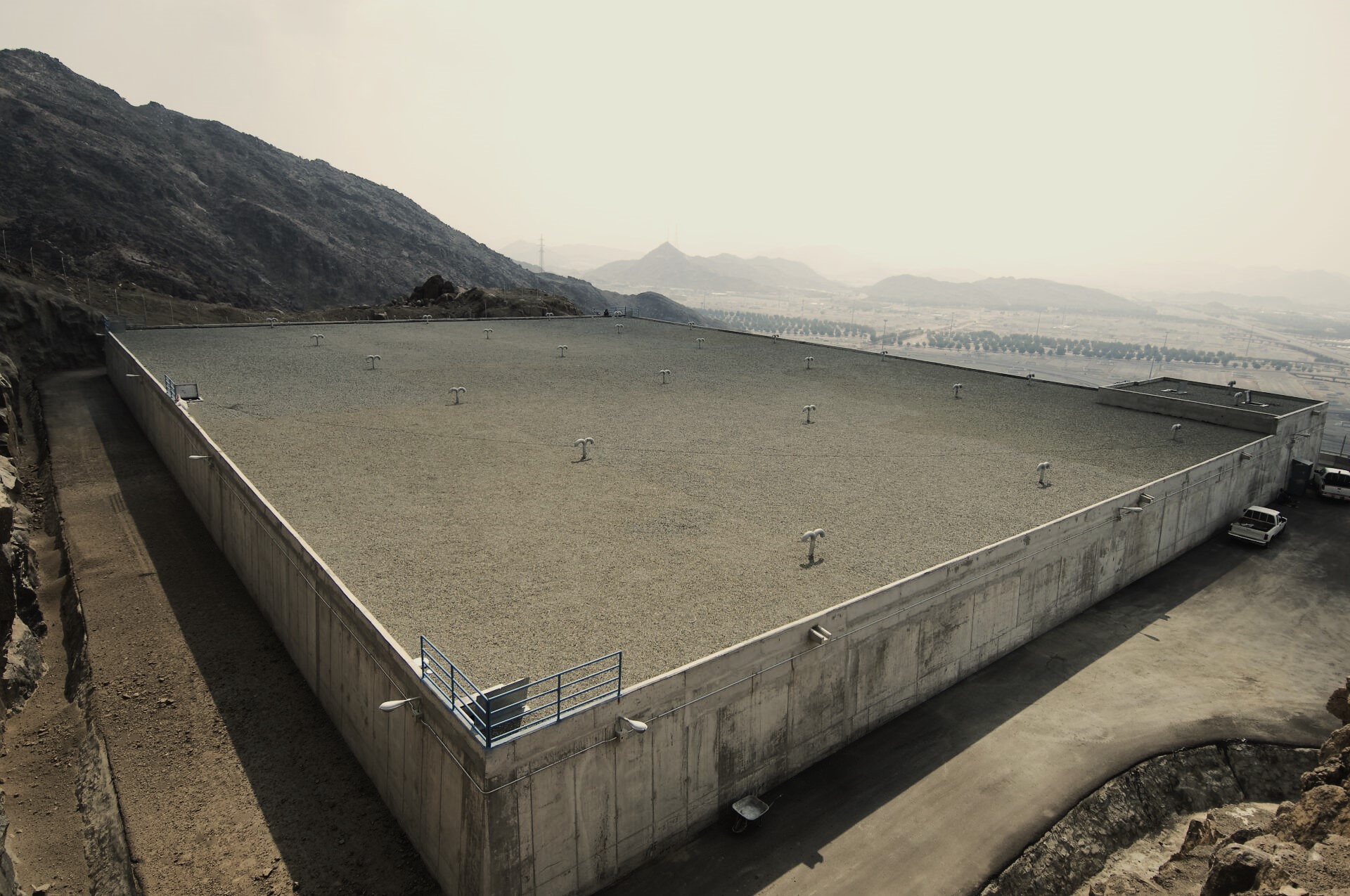 Water Tank (Muzdalifah) – Makkah